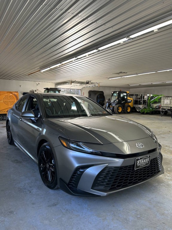 2025 Toyota Camry Image 3