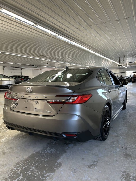 2025 Toyota Camry Image 4