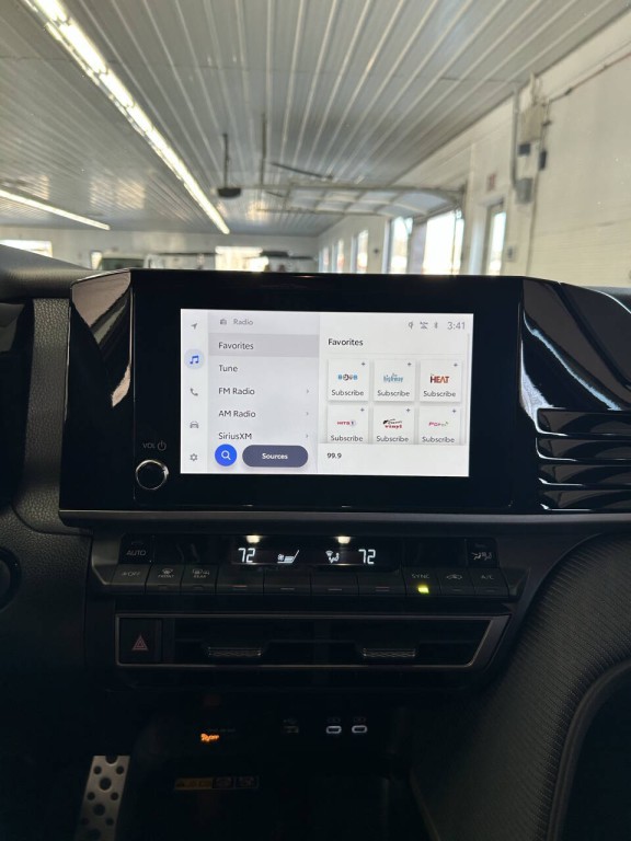 2025 Toyota Camry Image 13