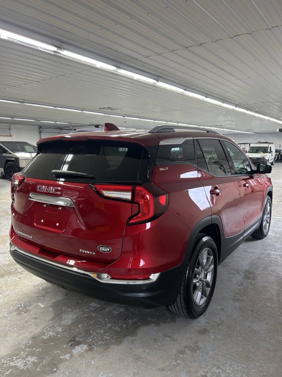 2024 GMC Terrain Image 4