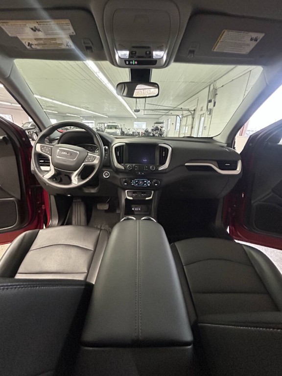 2024 GMC Terrain Image 9