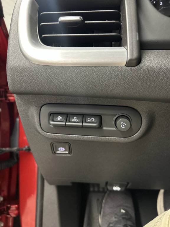 2024 GMC Terrain Image 12