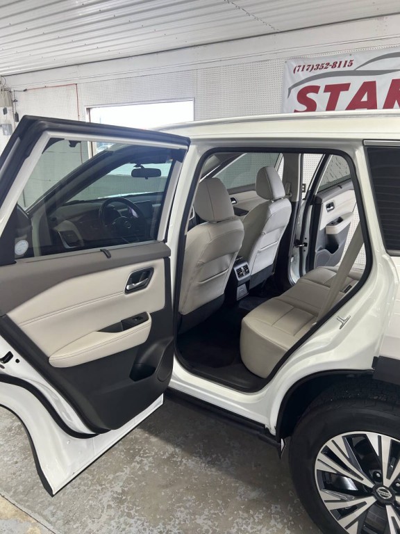 2021 Nissan Rogue Image 8