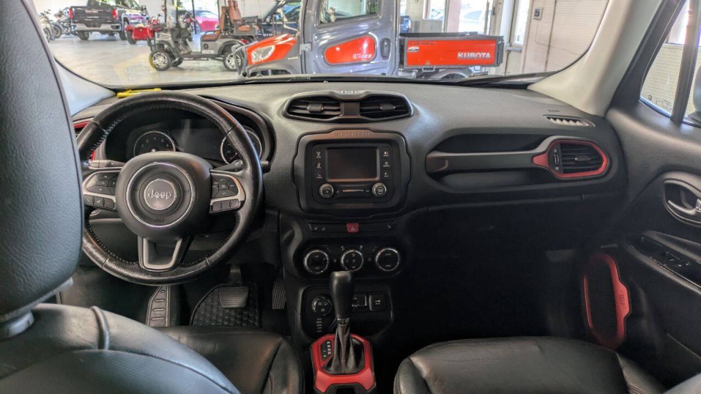 2015 Jeep Renegade Image 4