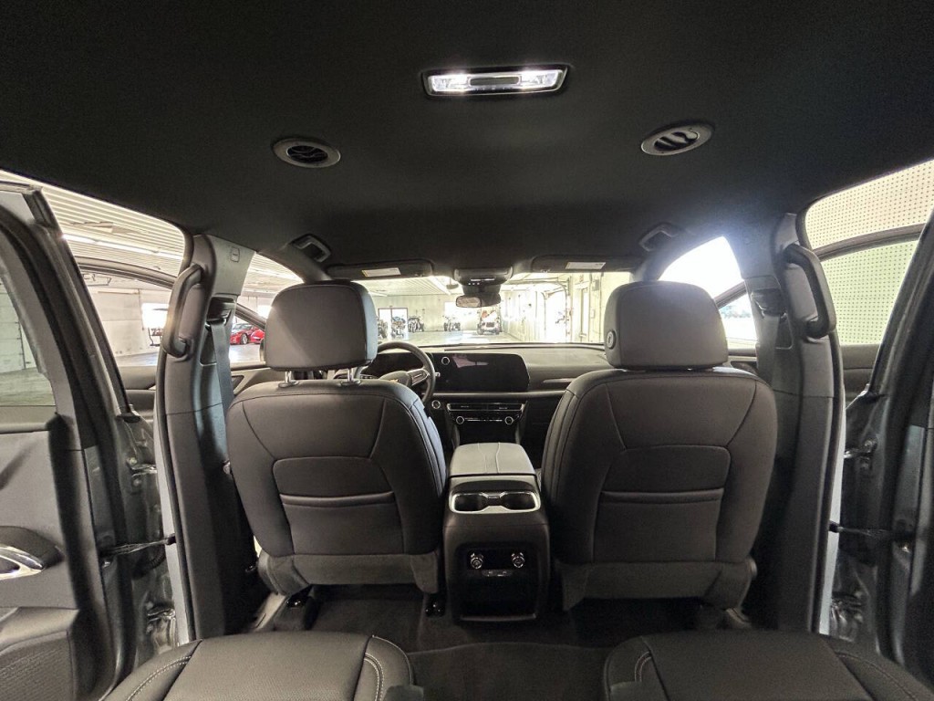 2026 Chevrolet Traverse Image 11