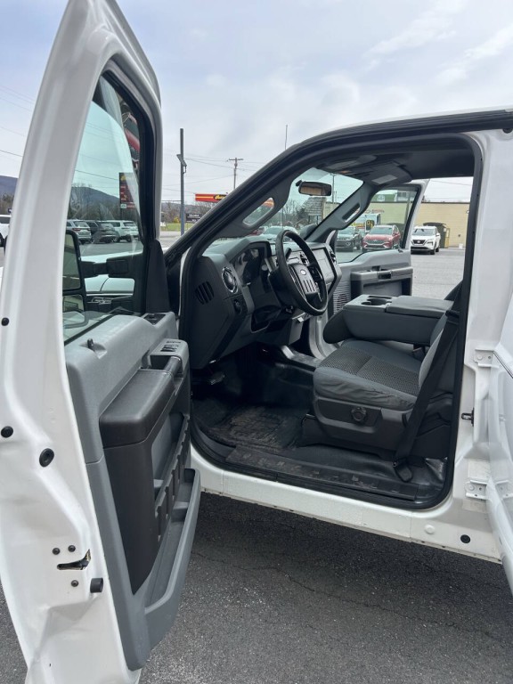 2014 Ford F-350 Image 9