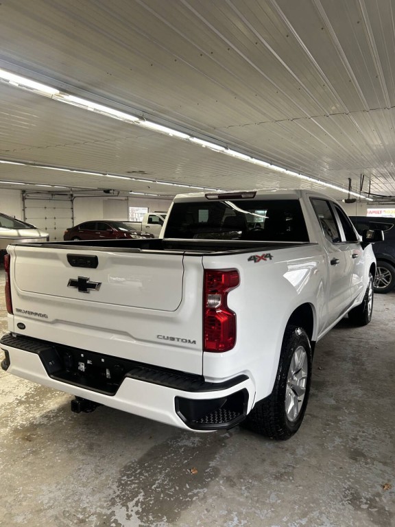 2024 Chevrolet Silverado 1500 Image 4