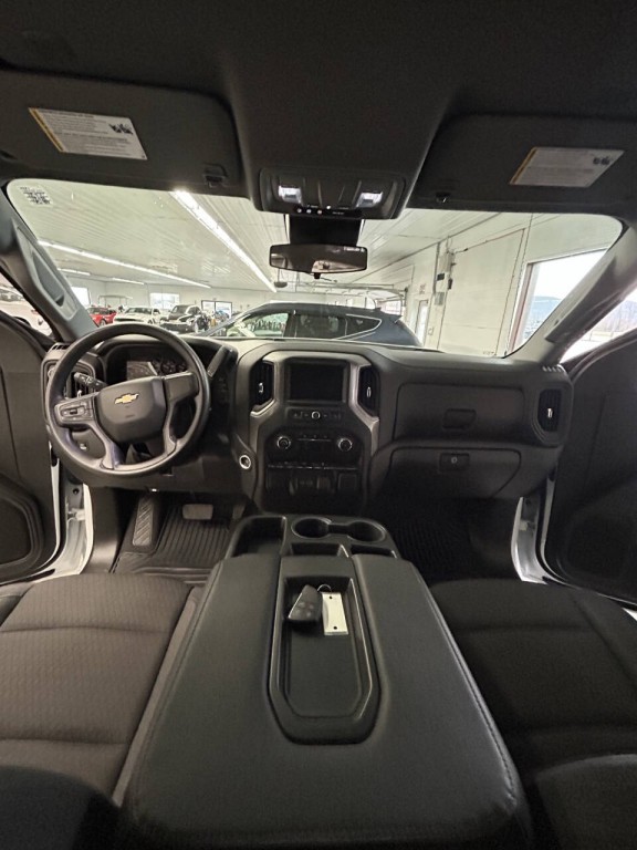 2024 Chevrolet Silverado 1500 Image 9