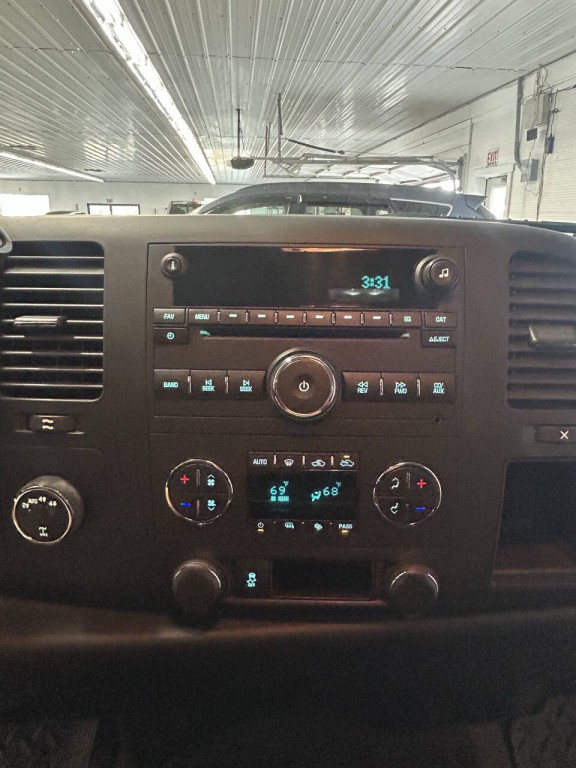 2013 Chevrolet Silverado 1500 Image 12