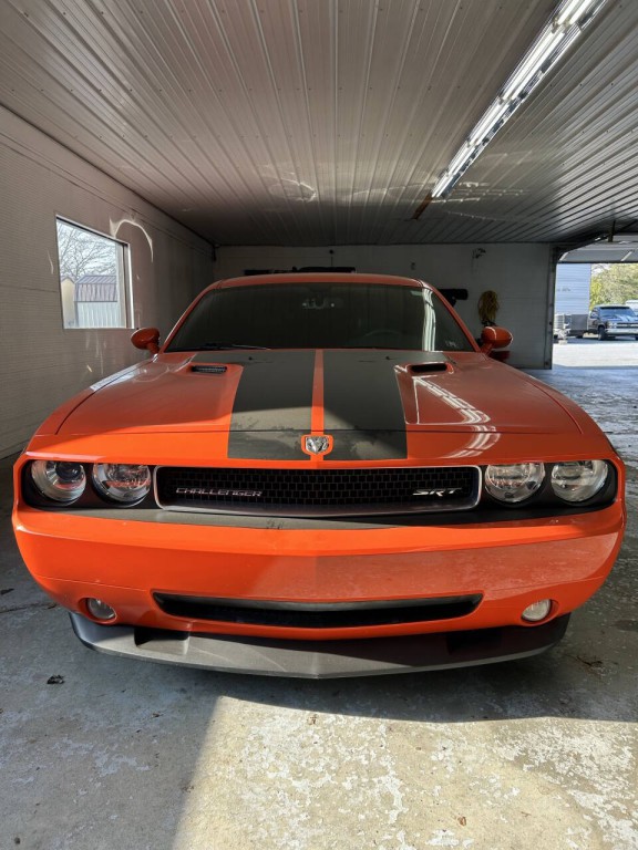 2009 Dodge Challenger Image 2