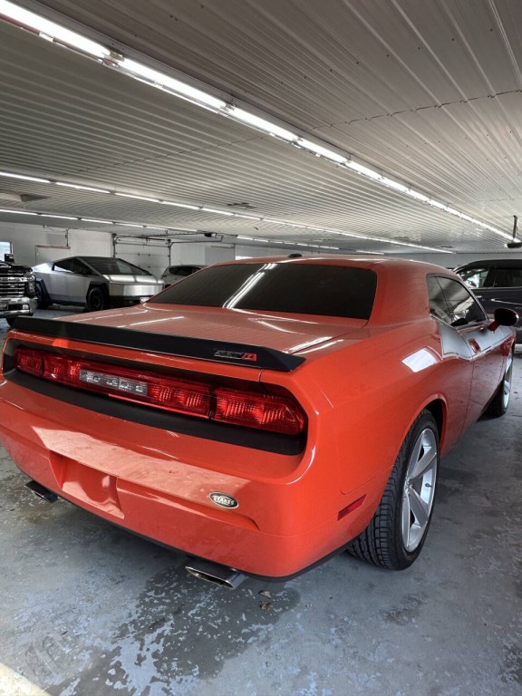 2009 Dodge Challenger Image 4
