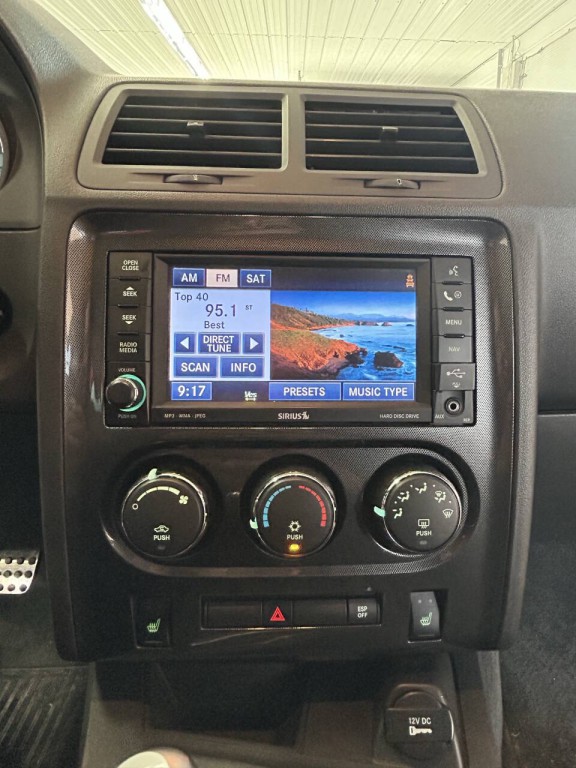 2009 Dodge Challenger Image 9