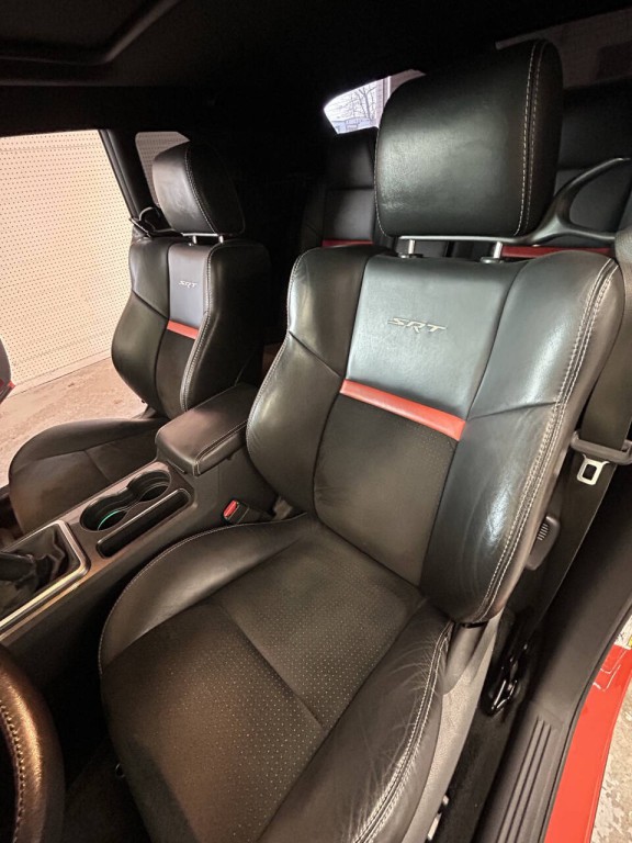 2009 Dodge Challenger Image 12