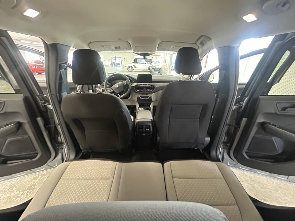 2024 Ford Escape Image 9