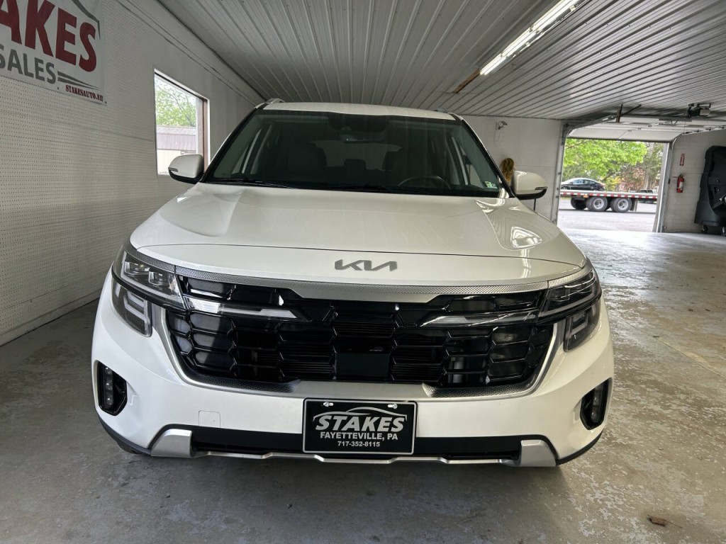 2024 Kia Seltos Image 2