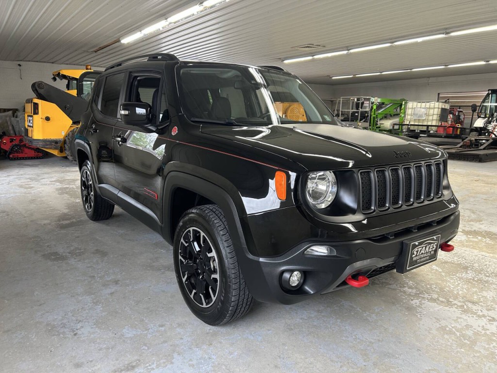2023 Jeep Renegade Image 3