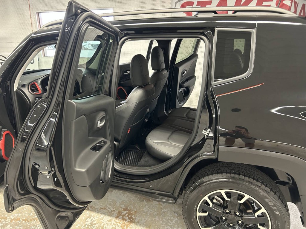 2023 Jeep Renegade Image 9
