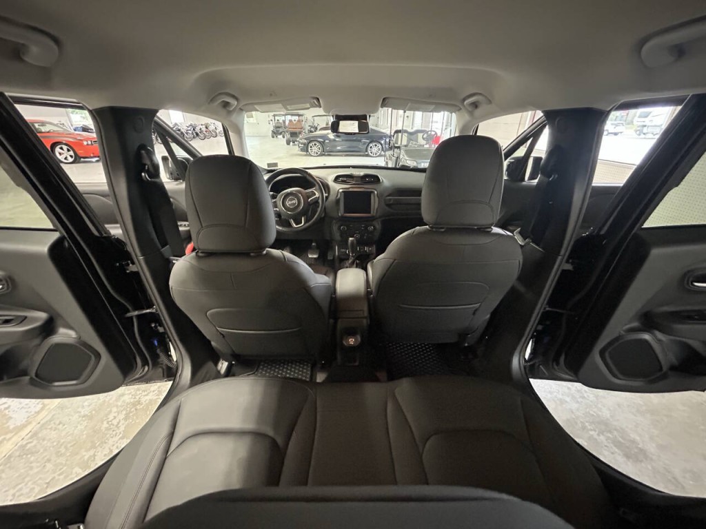 2023 Jeep Renegade Image 10