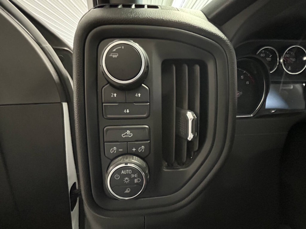 2022 Chevrolet Silverado 1500 Image 11