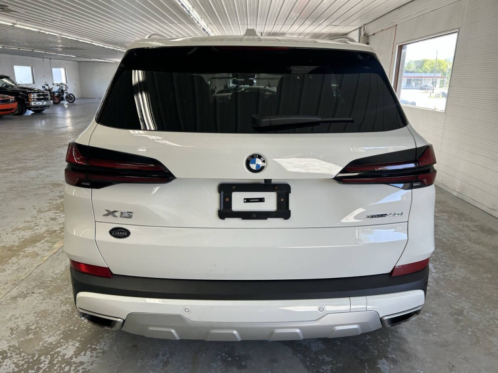 2026 BMW X5 Image 5