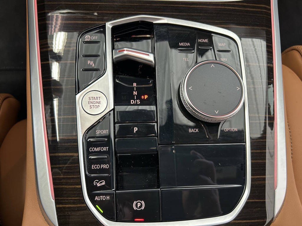 2026 BMW X5 Image 14