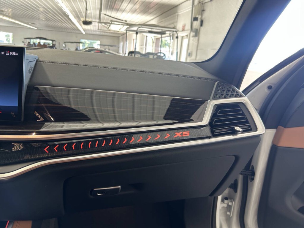 2026 BMW X5 Image 16