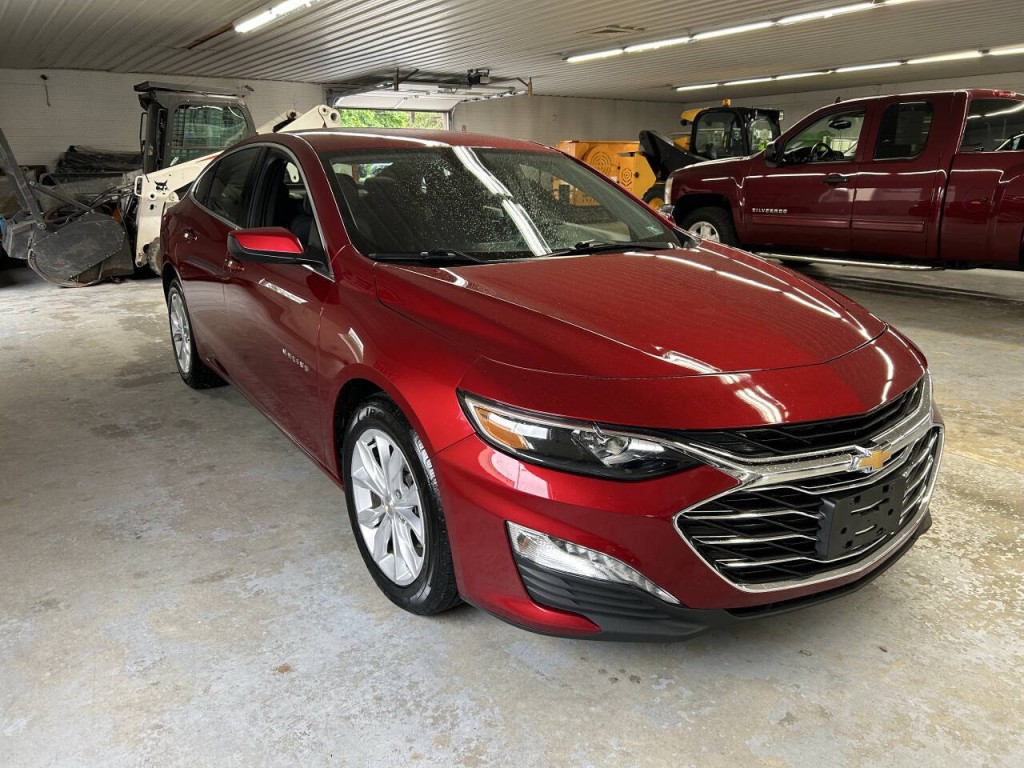 2025 Chevrolet Malibu Image 3