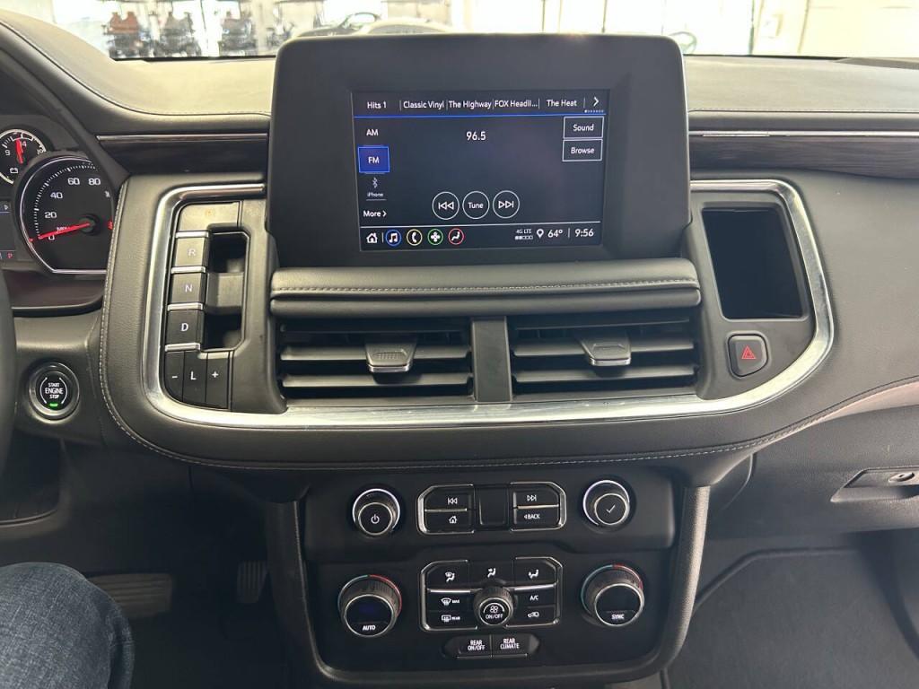 2023 Chevrolet Suburban Image 15