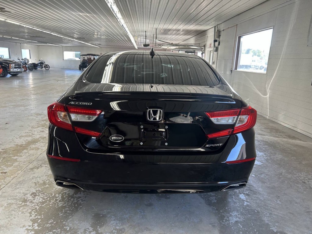 2022 Honda Accord Image 5