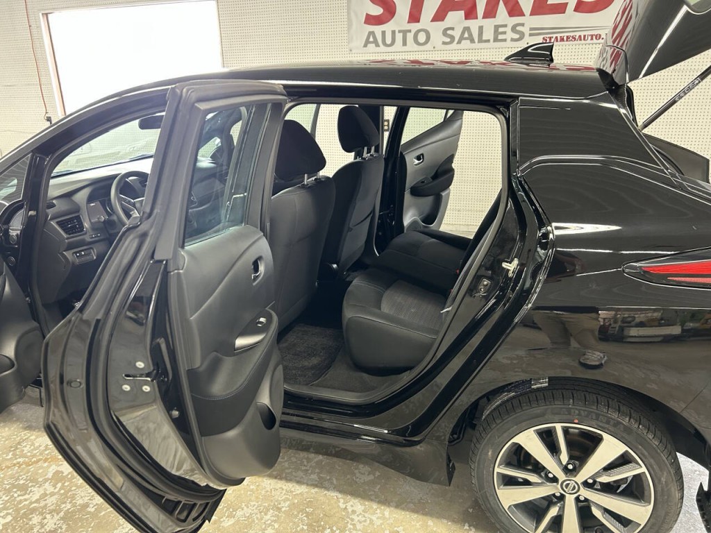 2019 Nissan Leaf Image 9