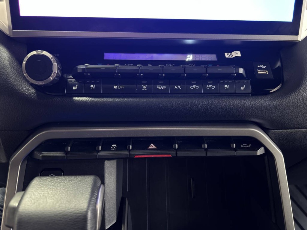 2025 Toyota Tundra Image 13