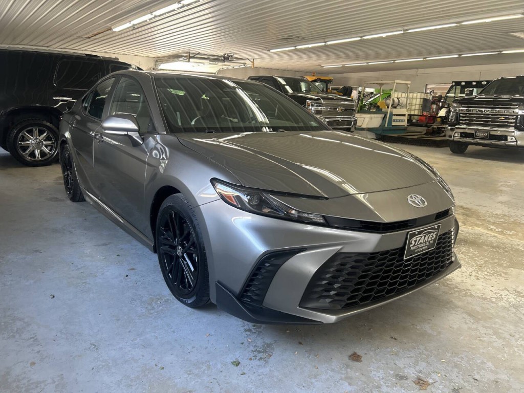 2025 Toyota Camry Image 3