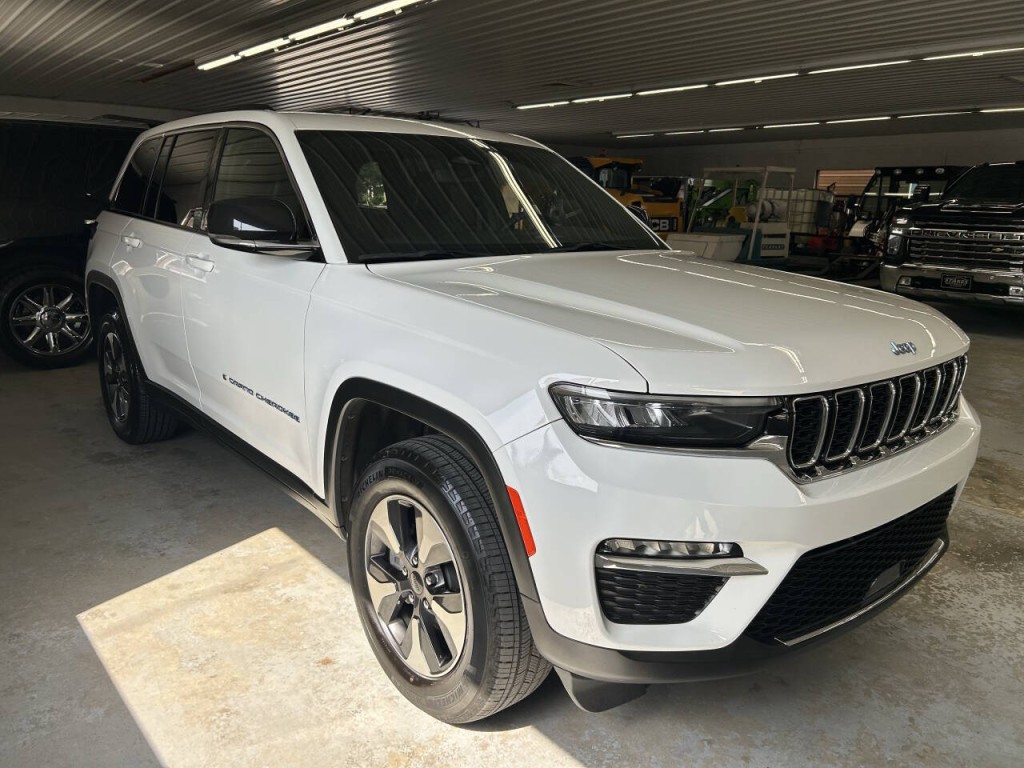 2024 Jeep Grand Cherokee Image 3
