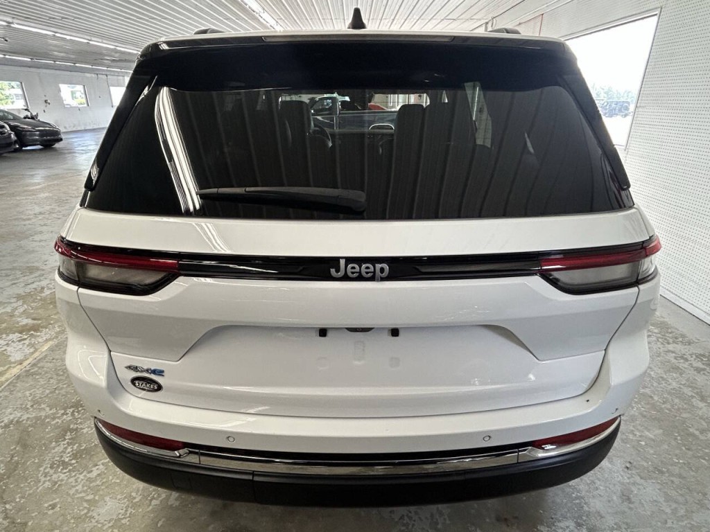 2024 Jeep Grand Cherokee Image 5