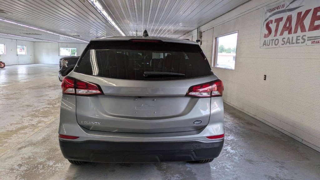 2023 Chevrolet Equinox Image 3