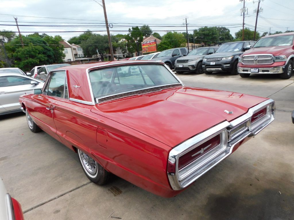 1964 Ford Thunderbird Image 5