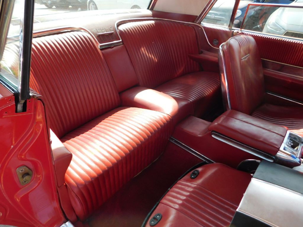 1964 Ford Thunderbird Image 14