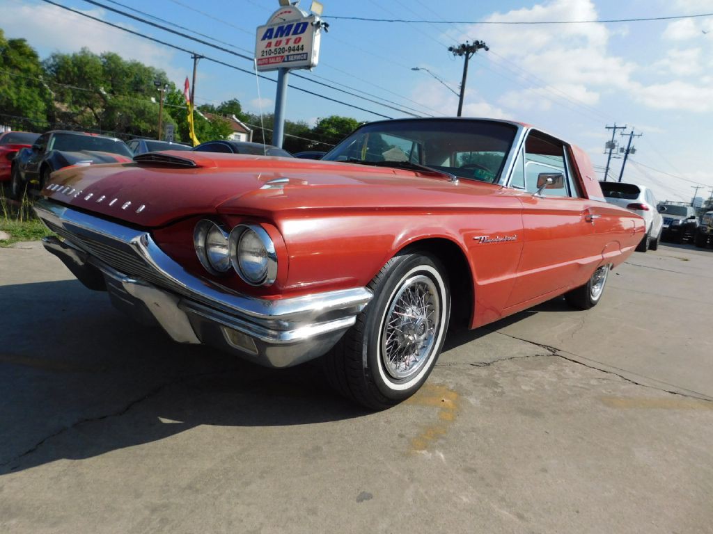 1964 Ford Thunderbird Image 10