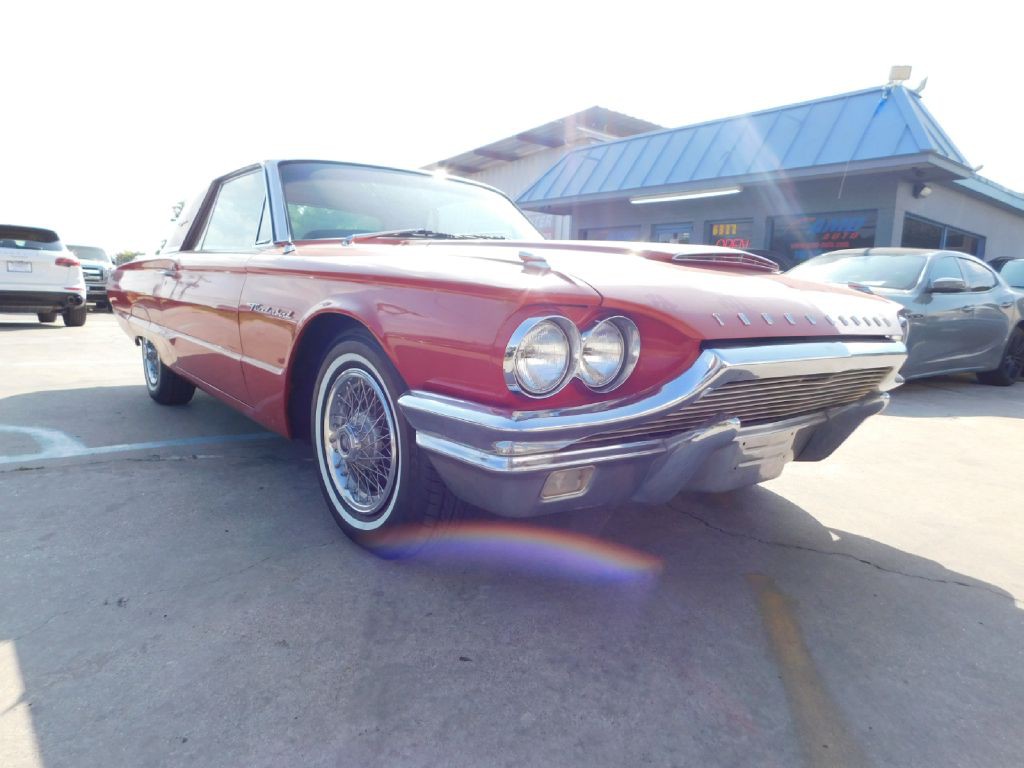 1964 Ford Thunderbird Image 12