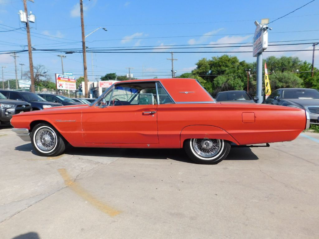1964 Ford Thunderbird Image 17