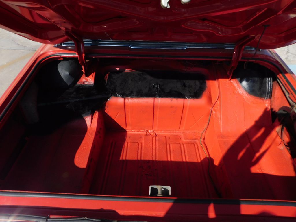 1964 Ford Thunderbird Image 21