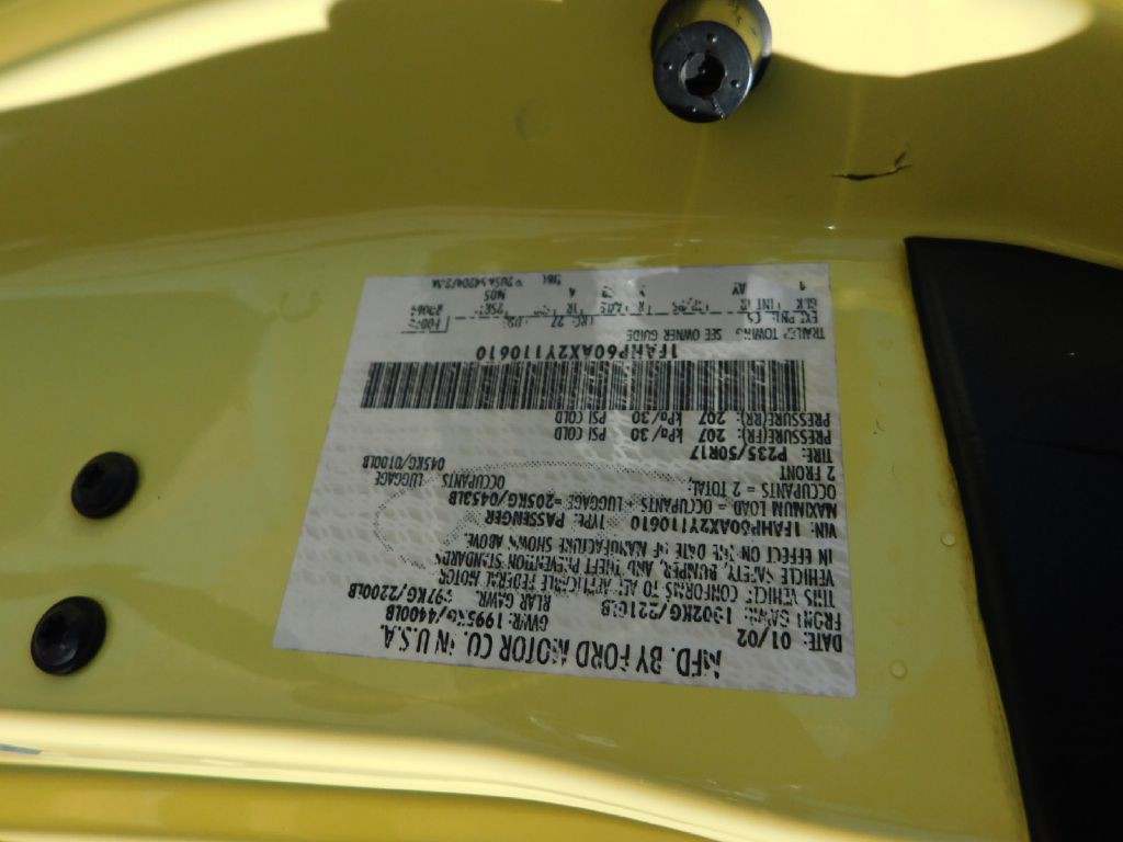 2002 Ford Thunderbird Image 15