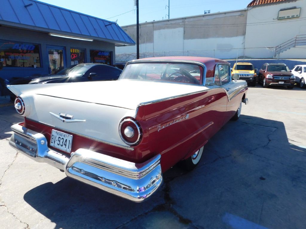1957 Ford Fairlane Image 7