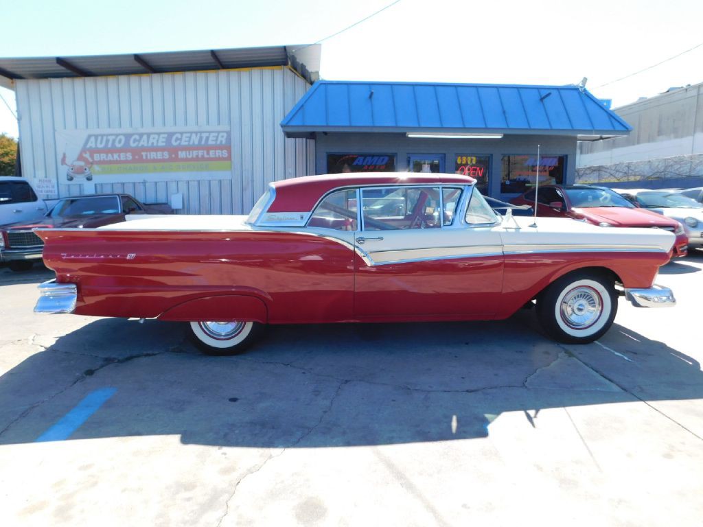 1957 Ford Fairlane Image 8