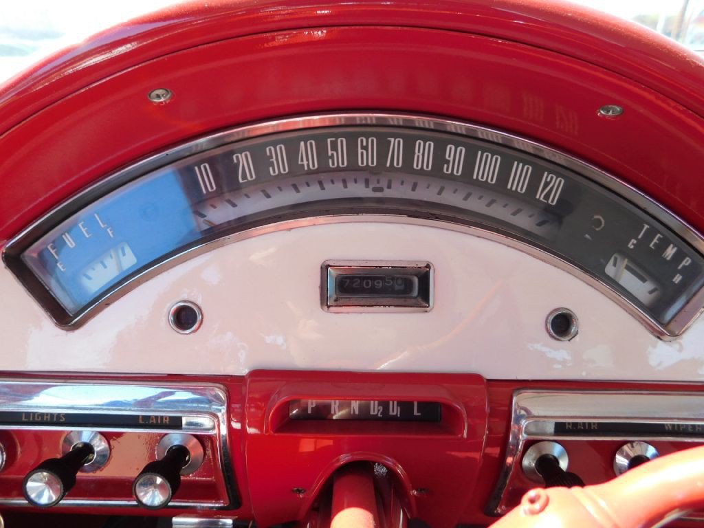 1957 Ford Fairlane Image 16