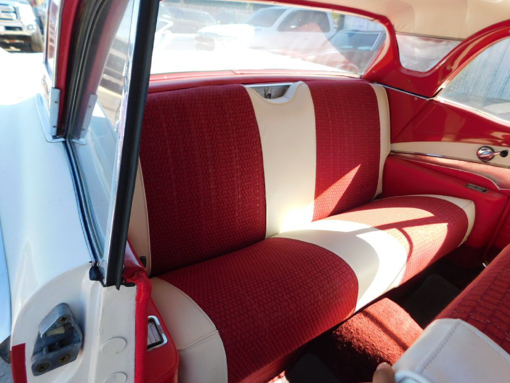 1957 Ford Fairlane Image 21