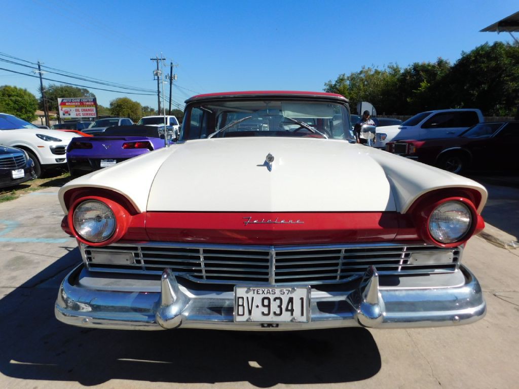 1957 Ford Fairlane Image 27