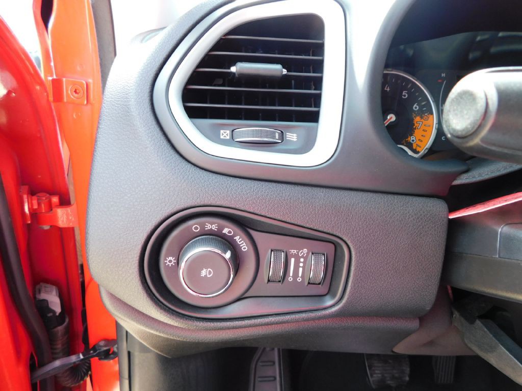 2018 Jeep Renegade Image 27