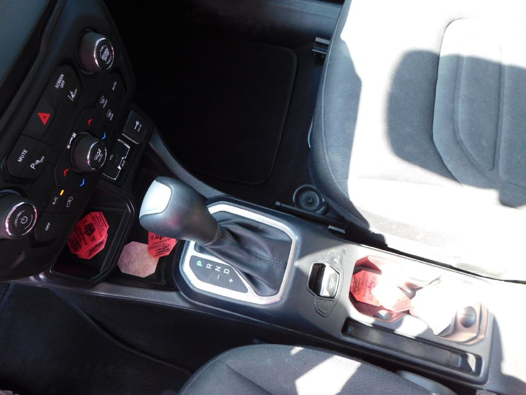 2018 Jeep Renegade Image 31