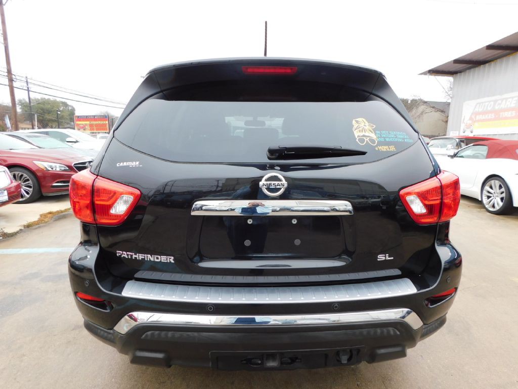 2017 Nissan Pathfinder Image 6